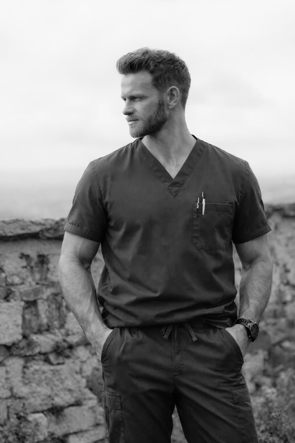 DDr. med. univ. Richard Arnhold — Portrait vor der Ordination in Eisenstadt